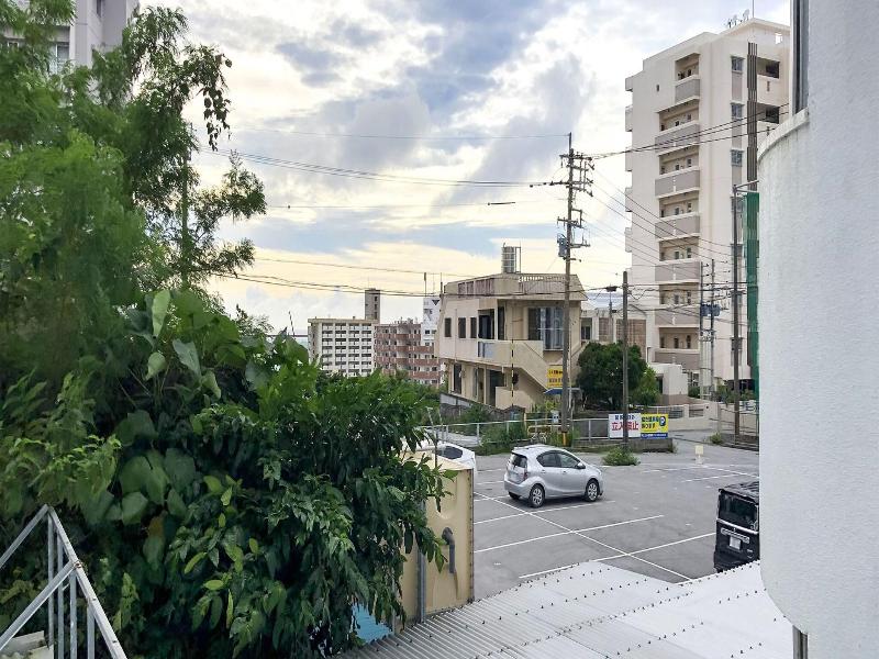 Sunset Hills Inn Naha image