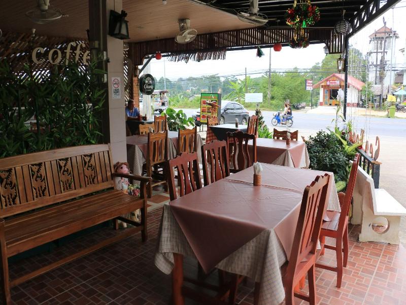 Srichada Hotel image