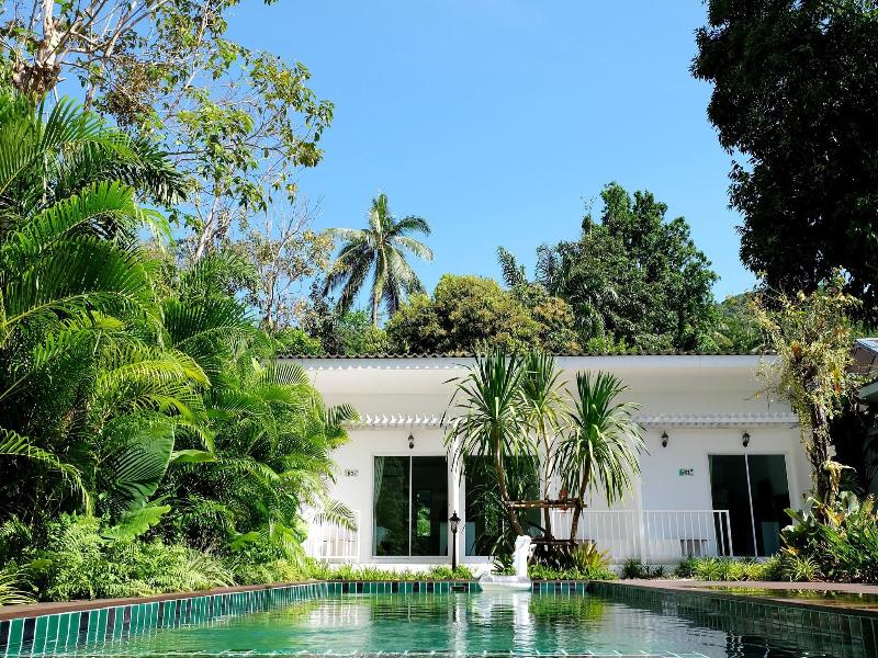 Whalecome Aonang Resort image