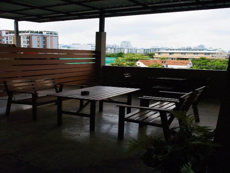 VX The Fifty Hostel image