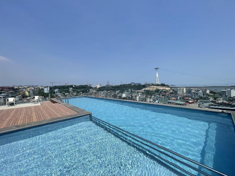 The Light Hotel Halong image