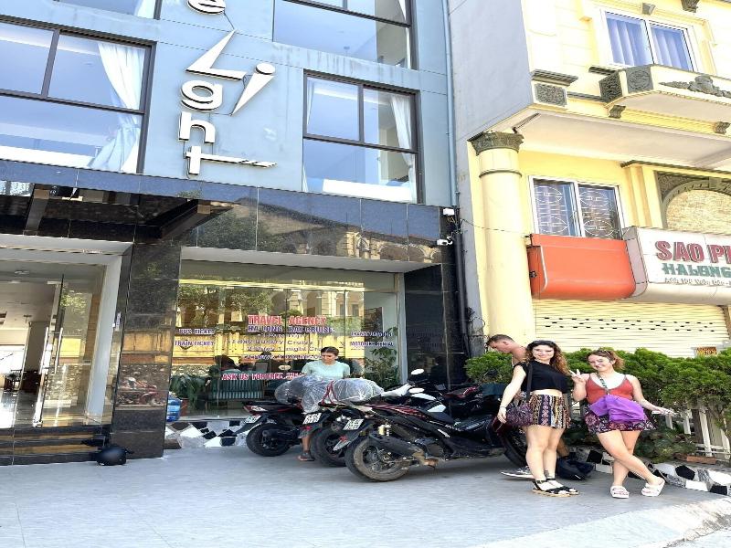The Light Hotel Halong image