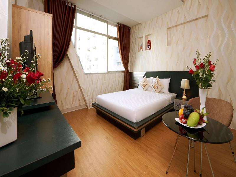 Saigon Charm Hotel image