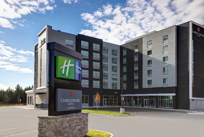 Holiday Inn Express Kingston West