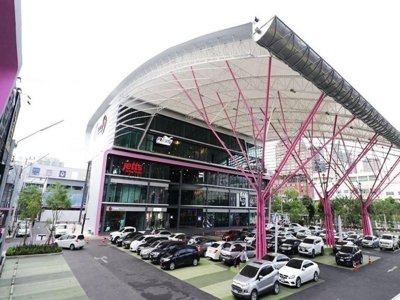 Siam Stadium Hostel image
