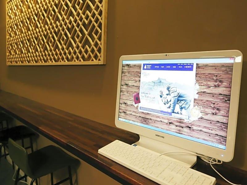 Blueboat Hostel Gyeongju image