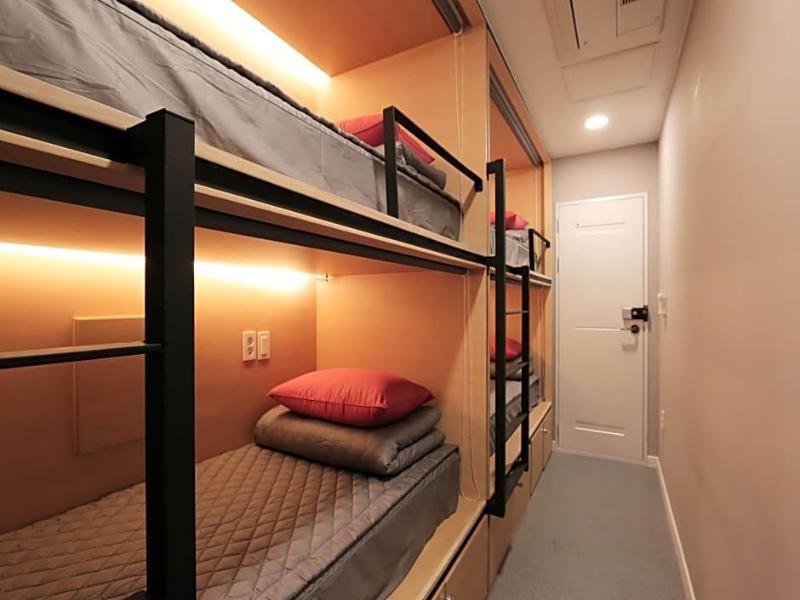 Blueboat Hostel Gyeongju image