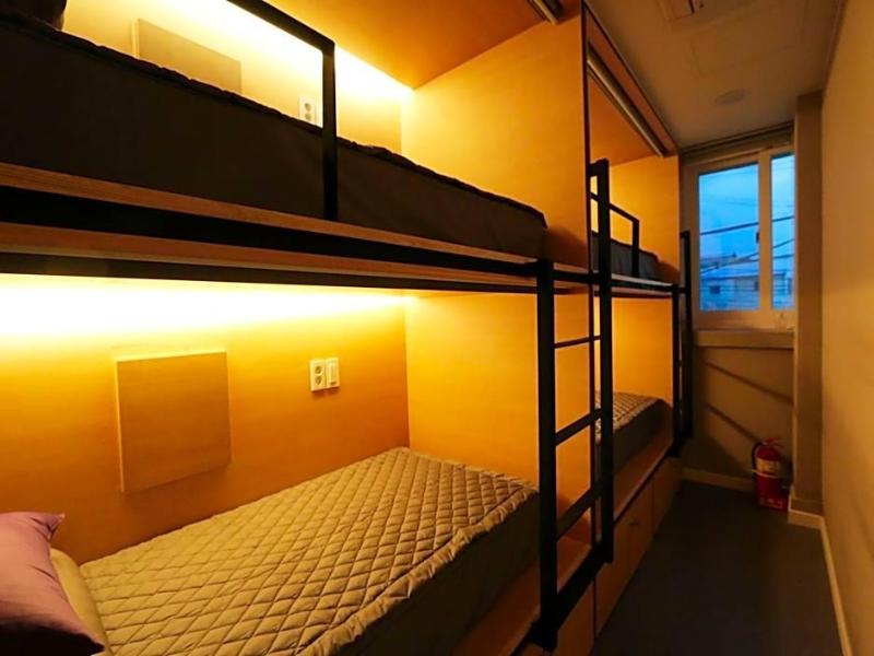 Blueboat Hostel Gyeongju image