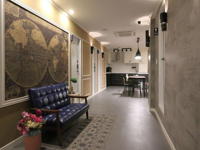 Blueboat Hostel Gyeongju image