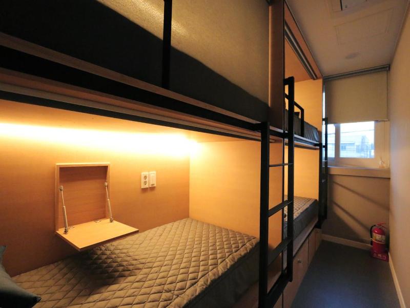Blueboat Hostel Gyeongju image