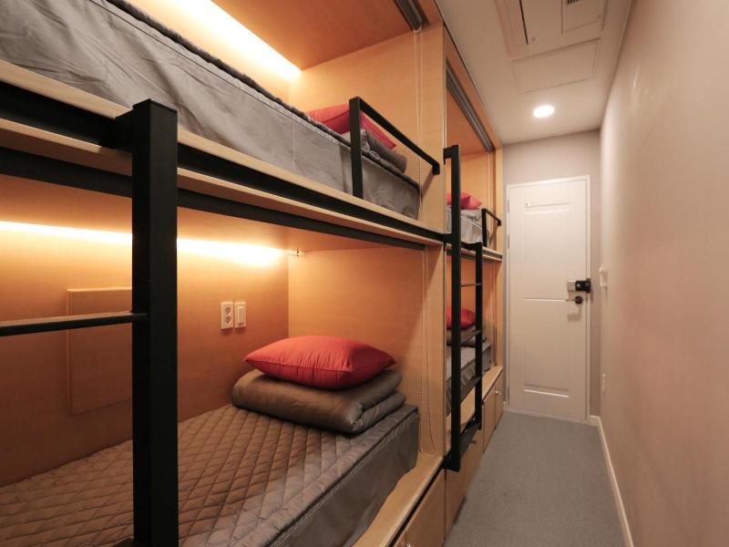 Blueboat Hostel Gyeongju image