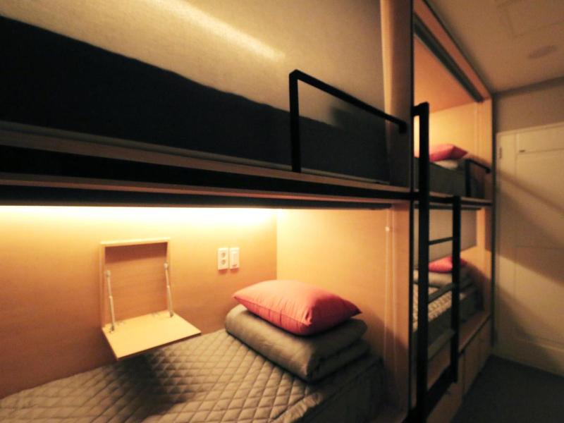 Blueboat Hostel Gyeongju image