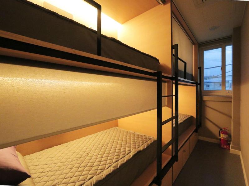 Blueboat Hostel Gyeongju image