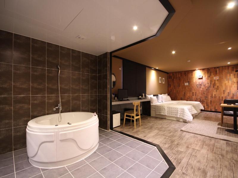 Hotel G7 image