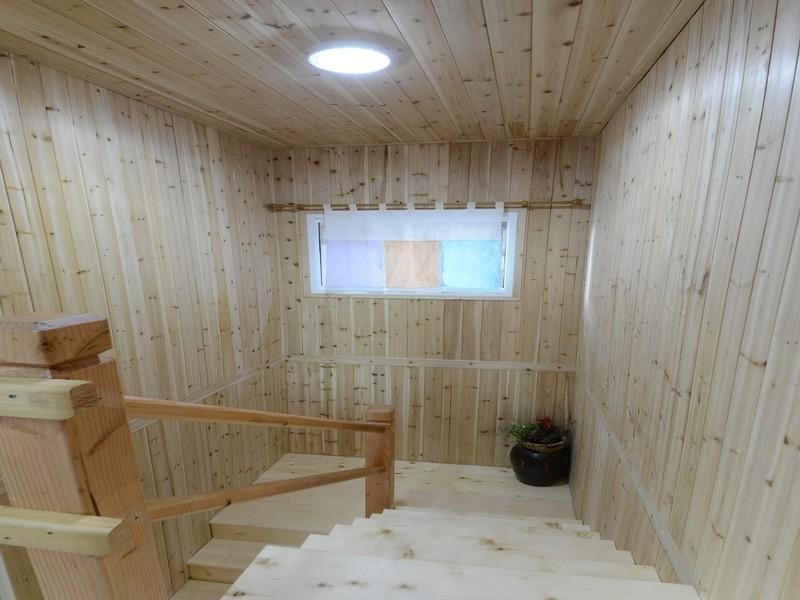 1% HOSTEL