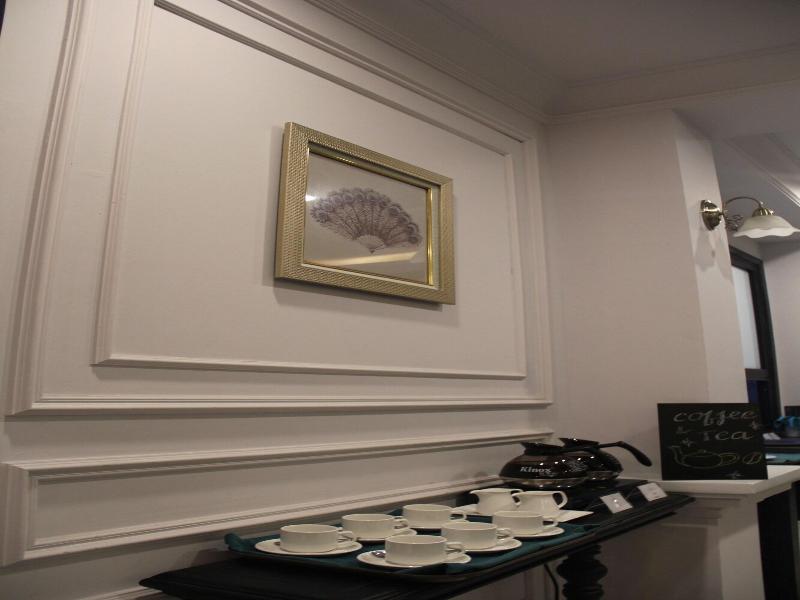 Manoir Des Arts Hotel