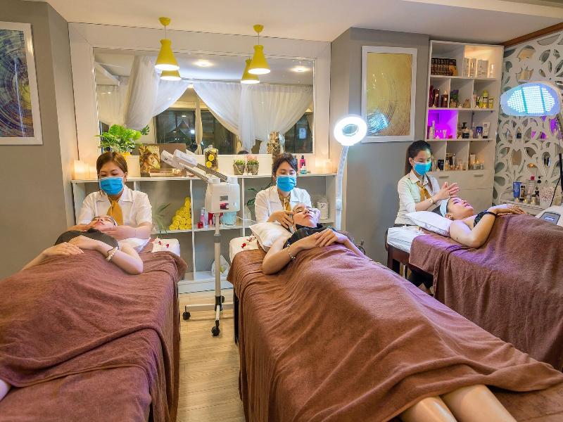Happy Day Hotel Da Nang image