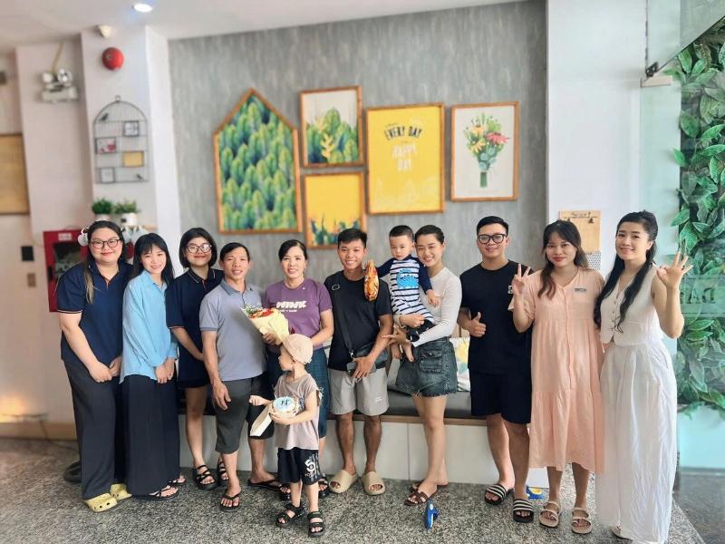 Happy Day Hotel Da Nang image