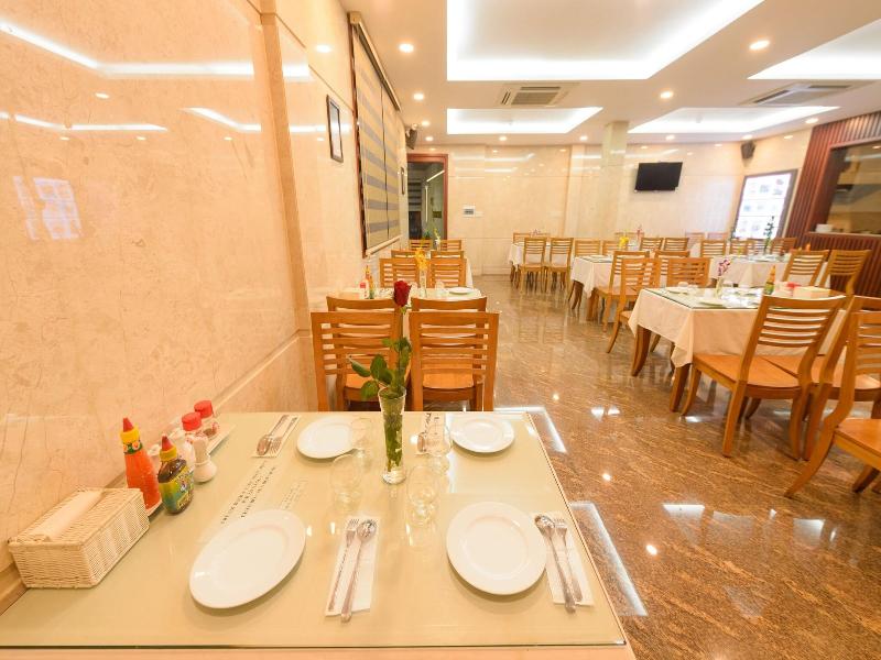 Iris Hotel Danang image