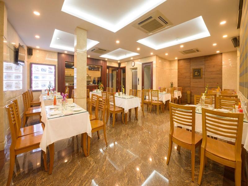 Iris Hotel Danang image