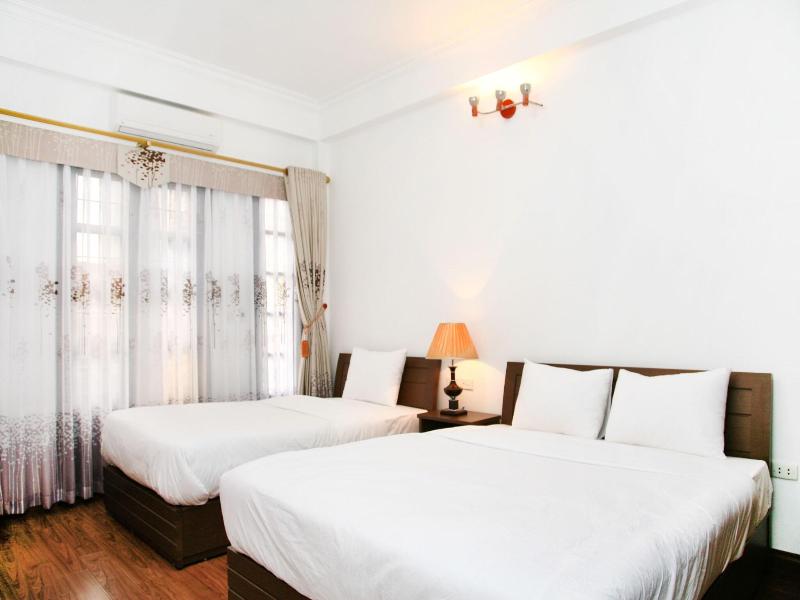 Bluebell Hotel image