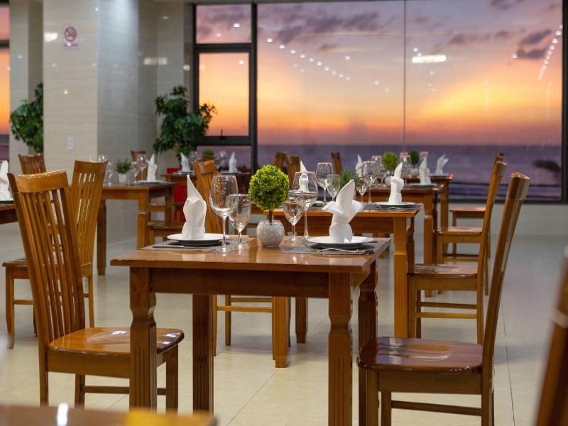 Corvin Hotel image