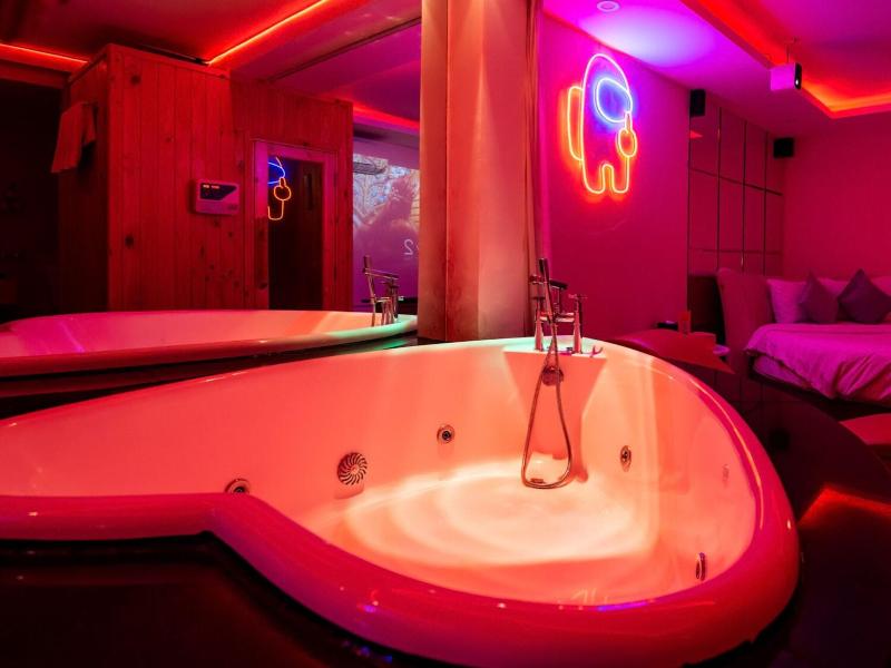 Cupid Hotel image