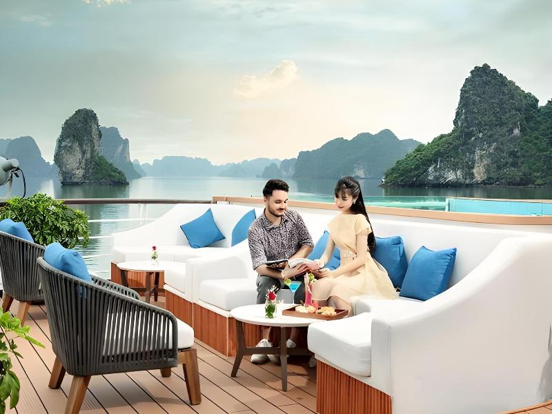 Mon Cheri Cruises image