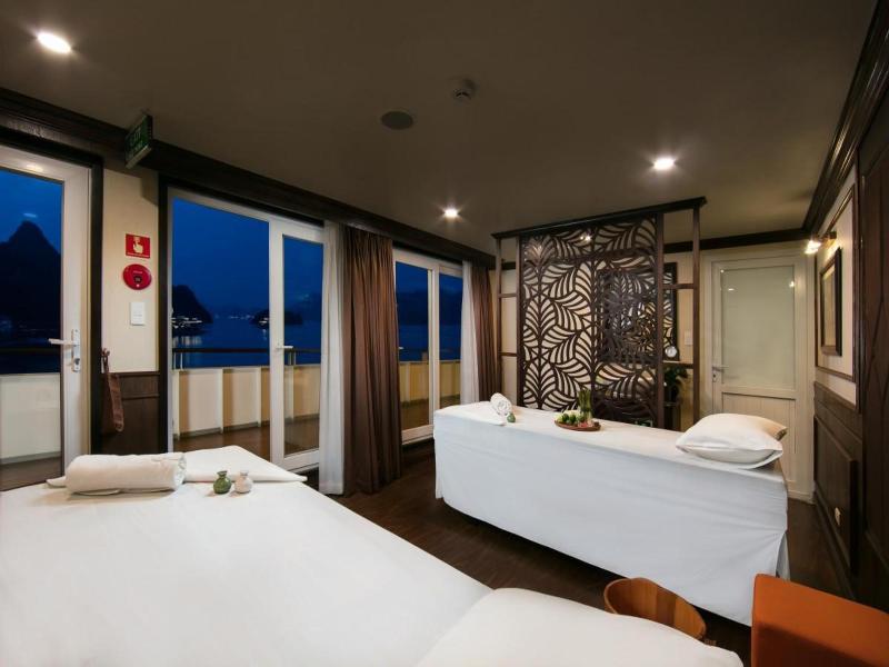 Mon Cheri Cruises image