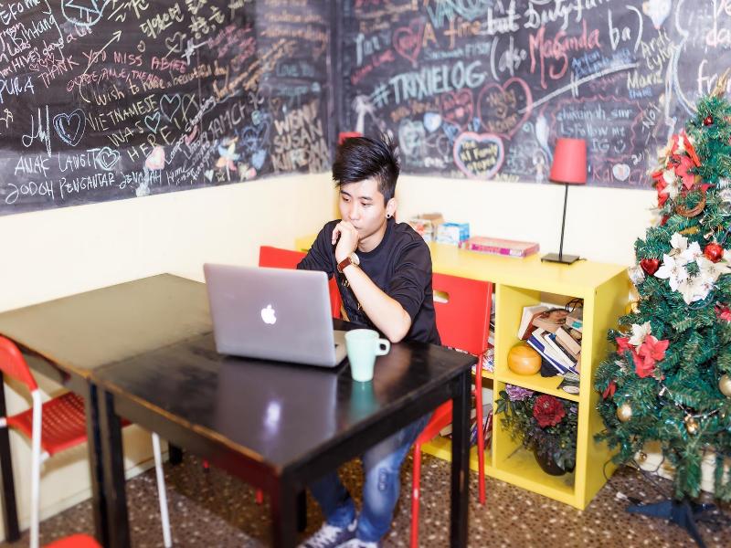 The Hive Singapore Hostel image