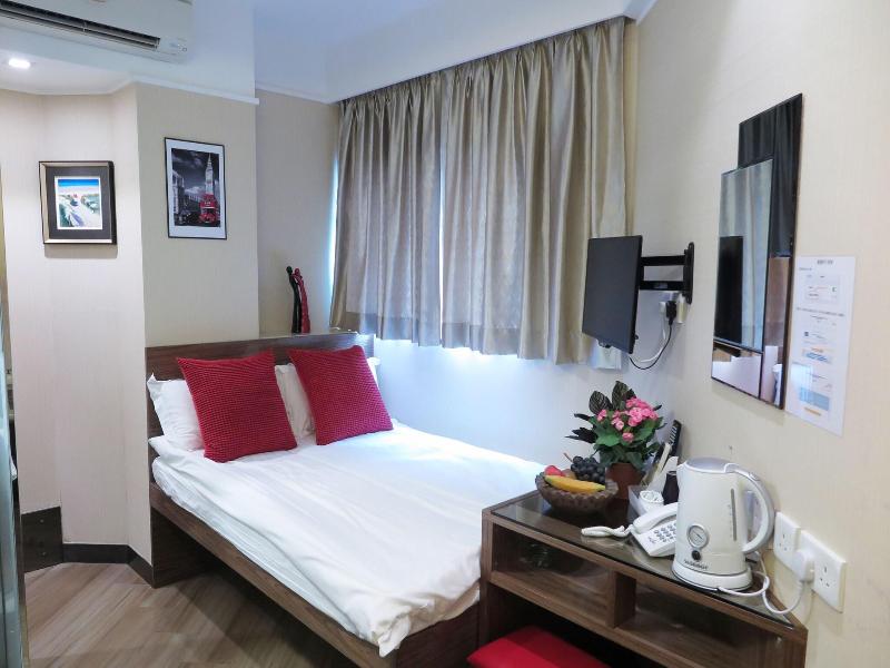 Shanghai Red Hotel image