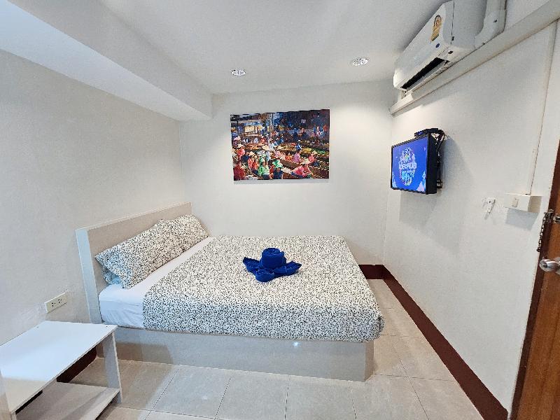 Walking Street Guest House image