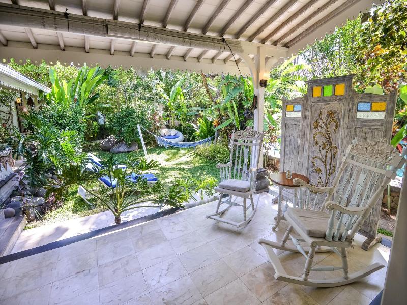 Bali Santi Bungalows image