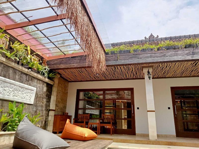 Bali Santi Bungalows image
