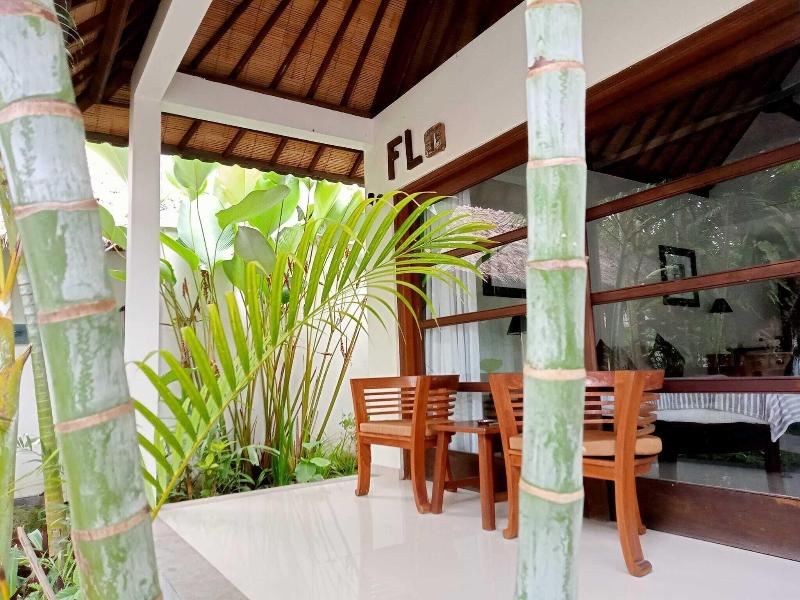 Bali Santi Bungalows image