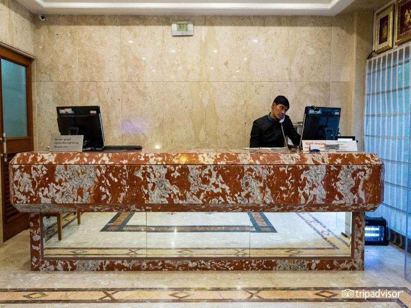 Residency Hotel Fort image