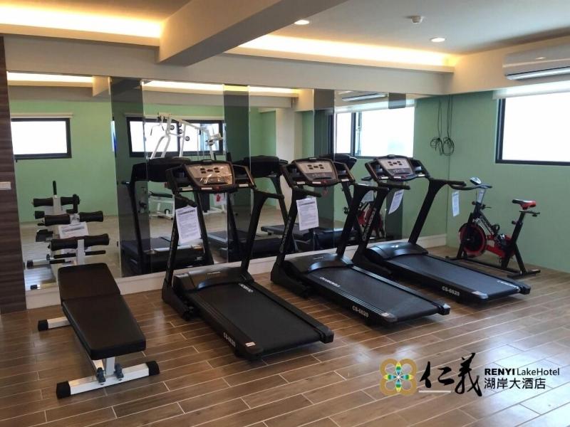 Renyi Lake Hotel image