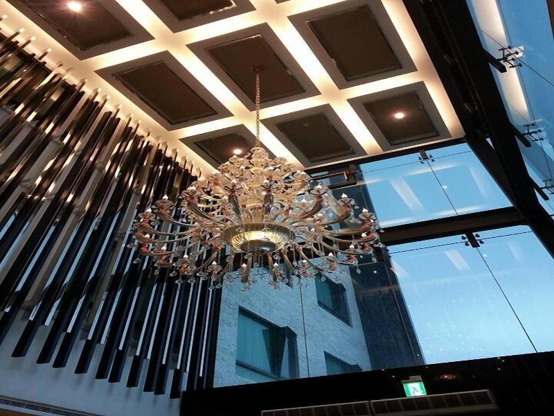 Renyi Lake Hotel image