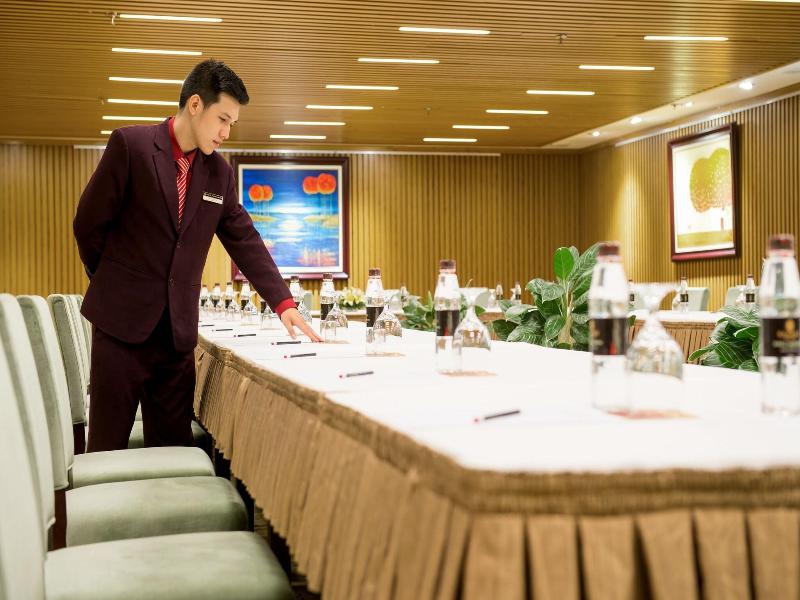 Royal Halong Hotel image