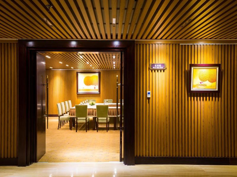 Royal Halong Hotel image