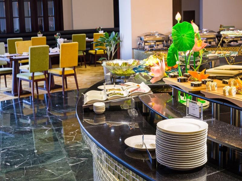 Royal Halong Hotel image