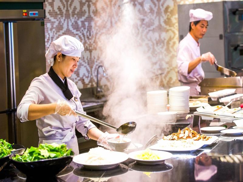 Royal Halong Hotel image