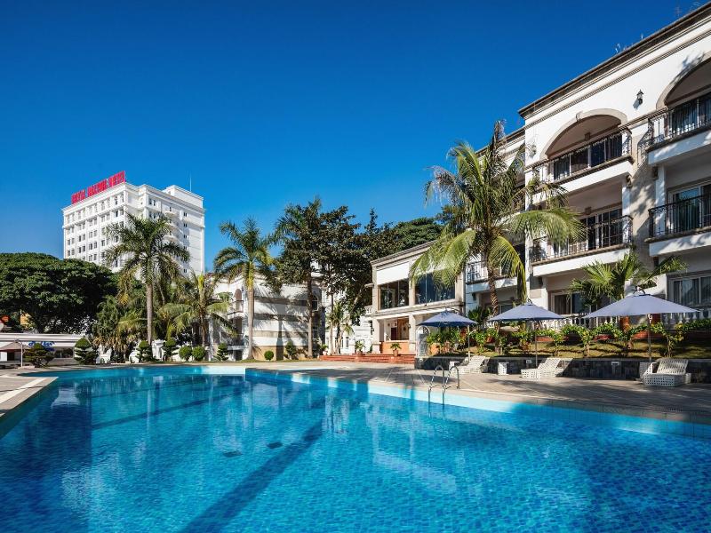 Royal Halong Hotel image