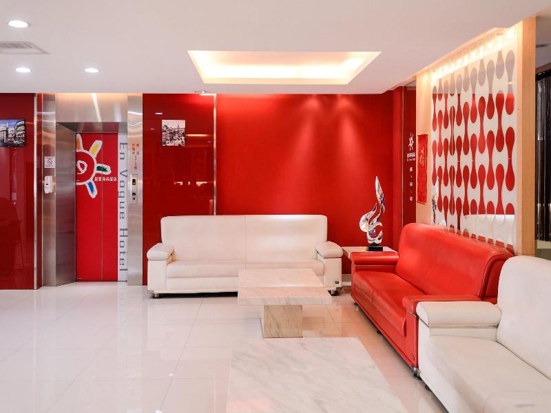 i-Deal Hotel image