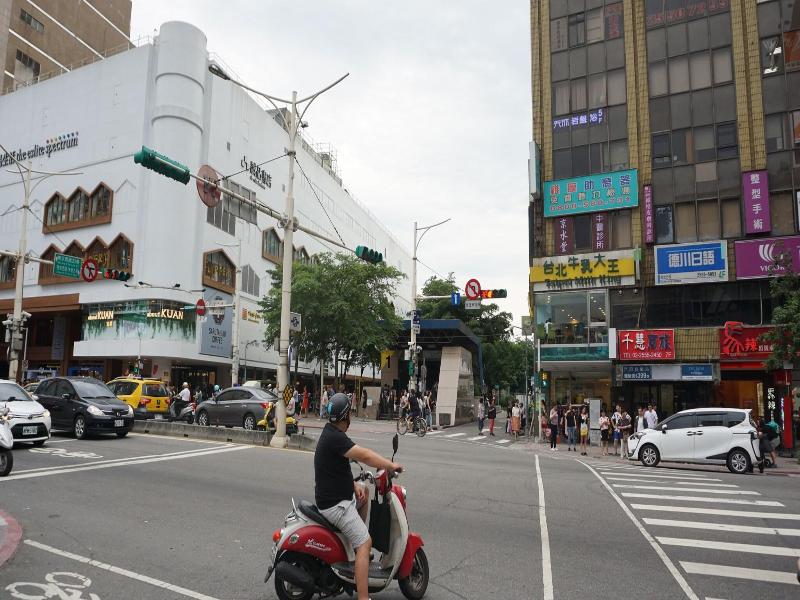 CHIAN HUEI BUSINESS HOTEL image