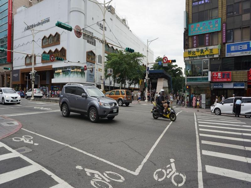 CHIAN HUEI BUSINESS HOTEL image