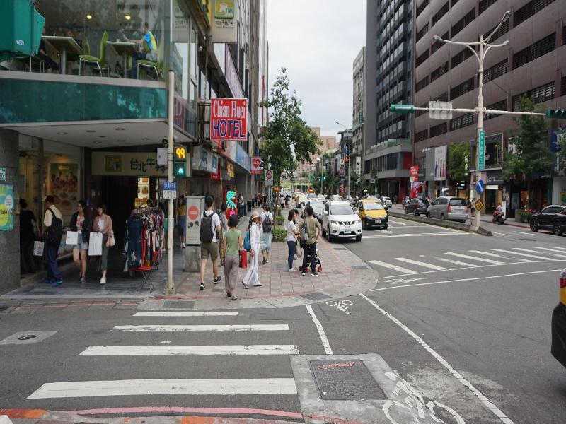 CHIAN HUEI BUSINESS HOTEL image