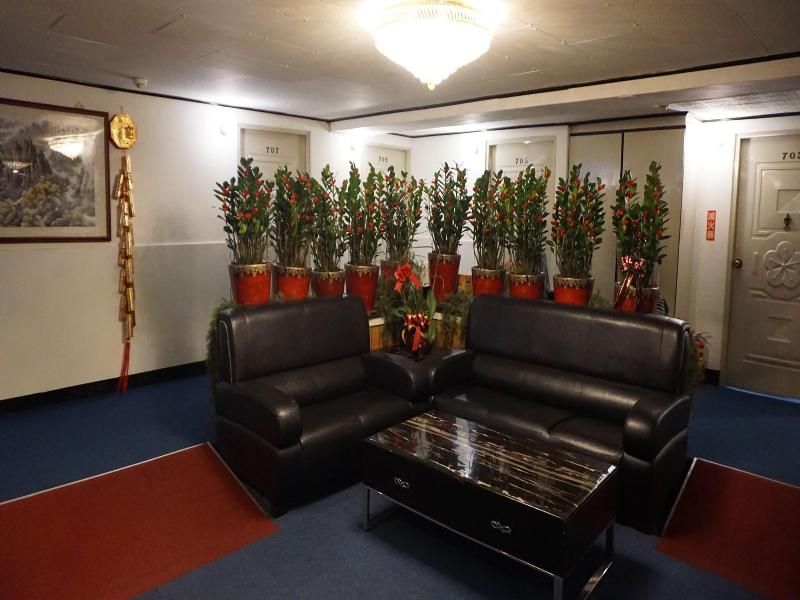 CHIAN HUEI BUSINESS HOTEL image