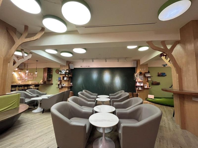 Green Hotel-Fengjia image