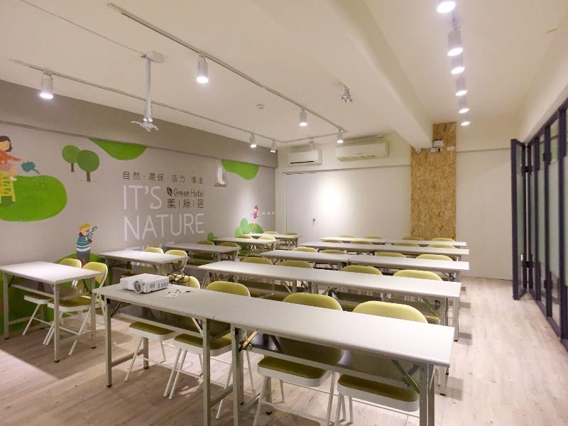 Green Hotel-Fengjia image